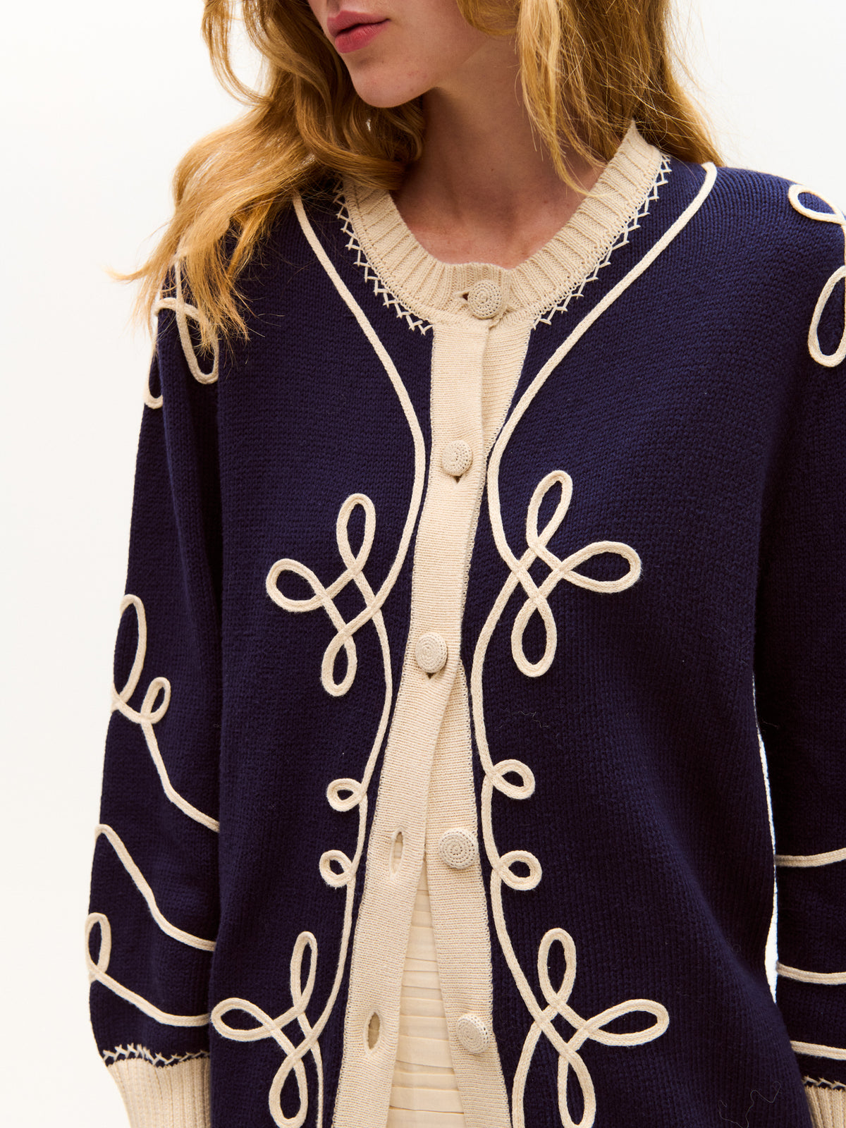 Elsa Cardigan-Carolina K
