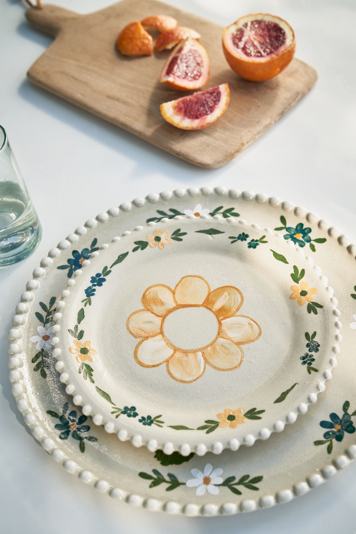 Handpainted Ivory Daisy Dessert Plate - Carolina K
